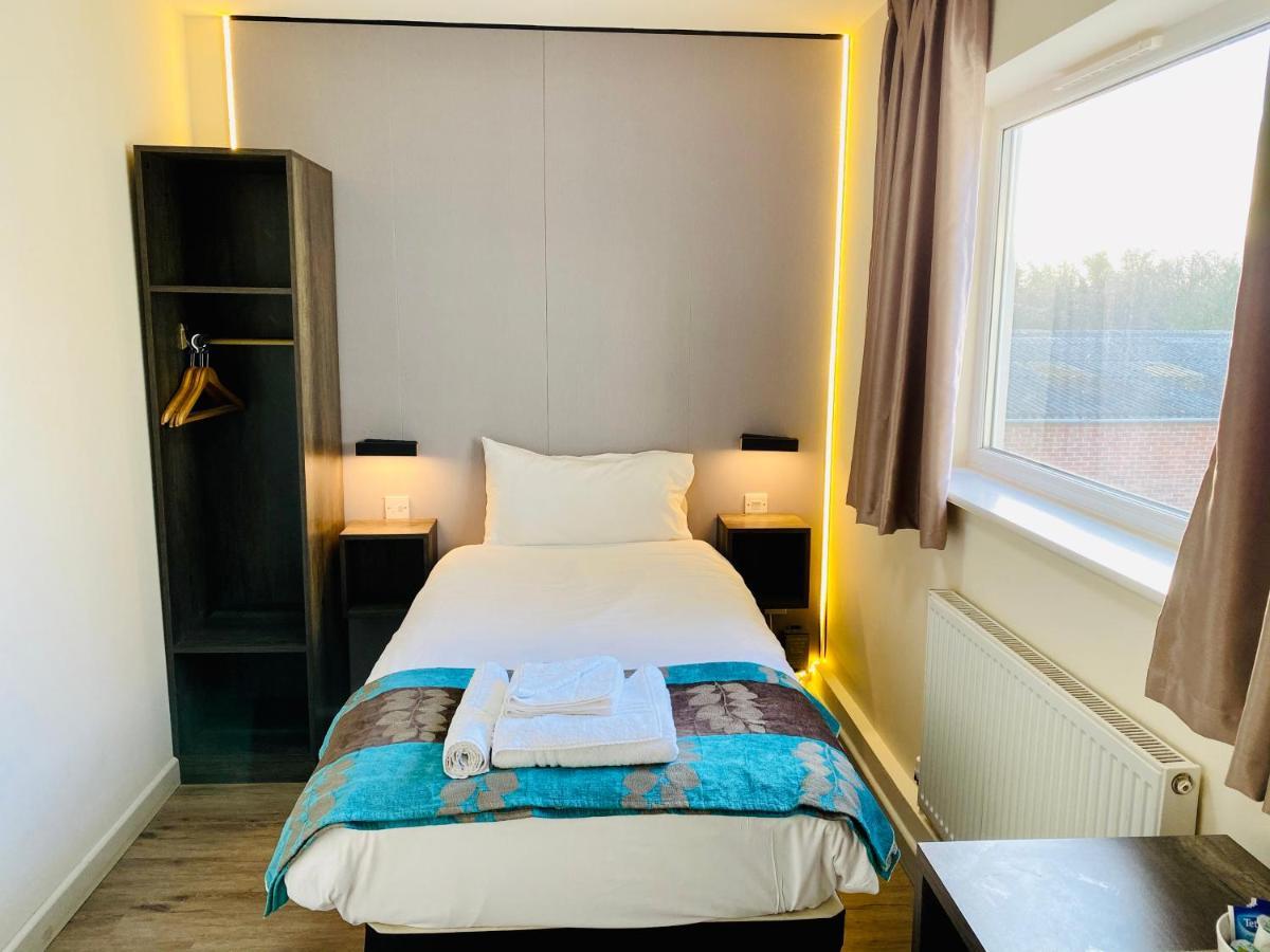 Almond Tree Hotel Μπίσεστερ Εξωτερικό φωτογραφία