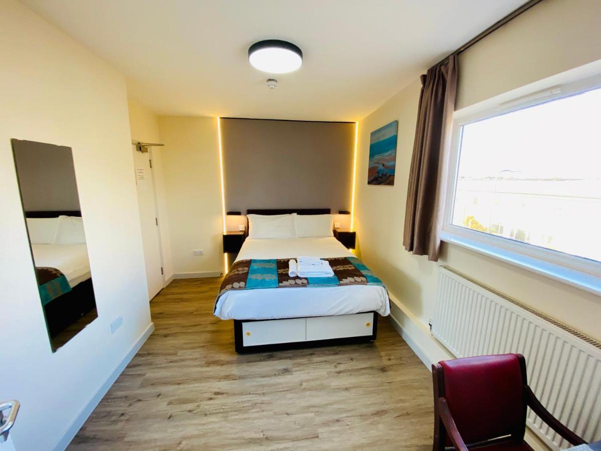 Almond Tree Hotel Μπίσεστερ Εξωτερικό φωτογραφία
