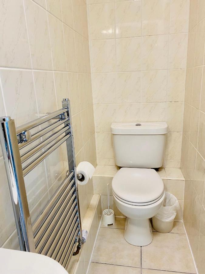 Almond Tree Hotel Μπίσεστερ Εξωτερικό φωτογραφία