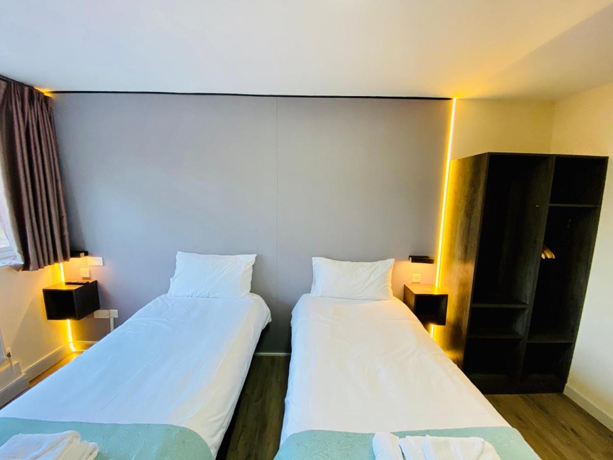 Almond Tree Hotel Μπίσεστερ Εξωτερικό φωτογραφία
