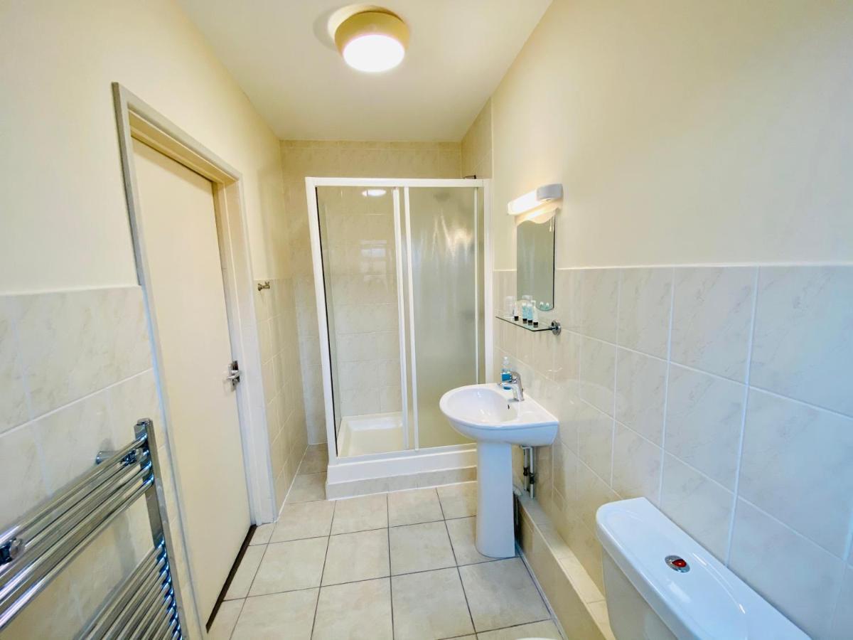 Almond Tree Hotel Μπίσεστερ Εξωτερικό φωτογραφία