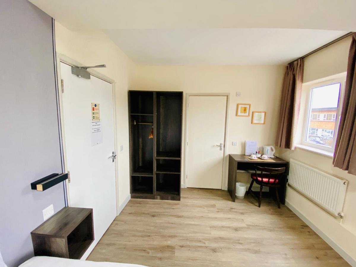 Almond Tree Hotel Μπίσεστερ Εξωτερικό φωτογραφία