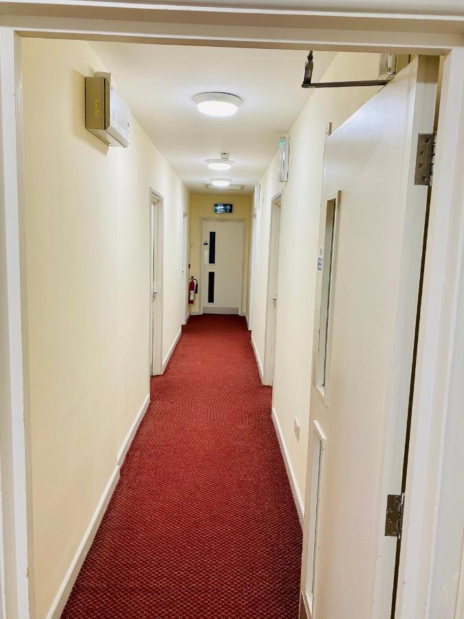 Almond Tree Hotel Μπίσεστερ Εξωτερικό φωτογραφία