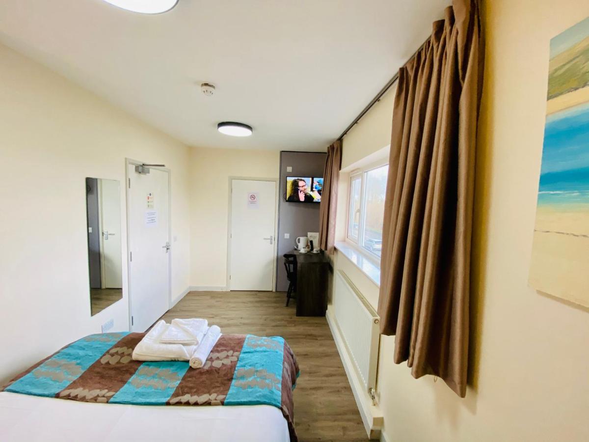 Almond Tree Hotel Μπίσεστερ Εξωτερικό φωτογραφία